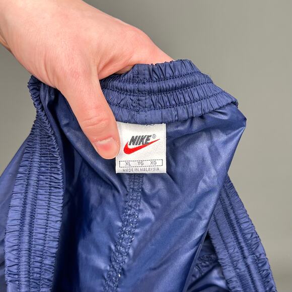 Vintage 90s Nike Track Pants Mens XL Navy Blue Nylon Joggers Embroidered Swoosh - Picture 5 of 5